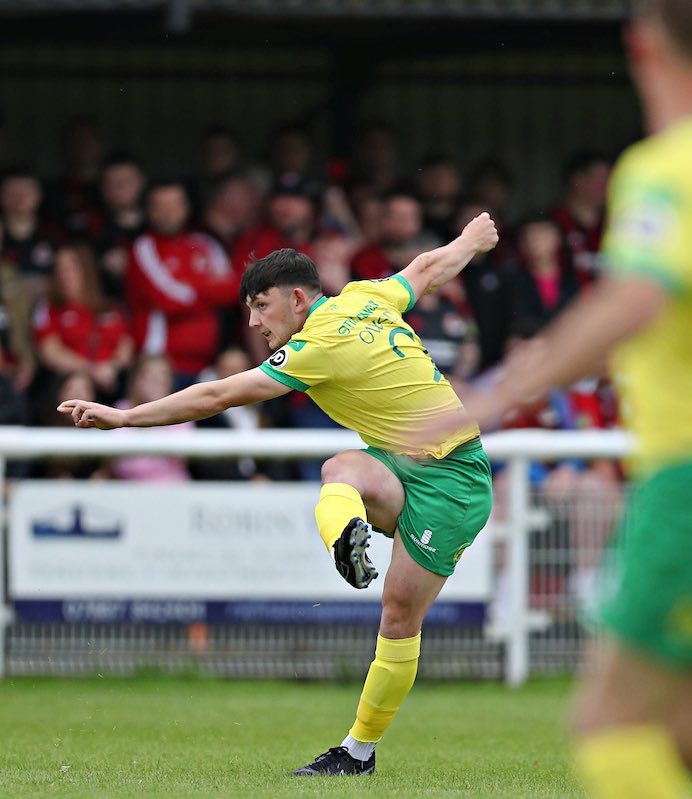 CymruLeagues's tweet photo. Worthy of Friday morning off, @TatwsTrading? 😉

@CaernarfonTown | #UECL https://t.co/VysZHJ2c2G