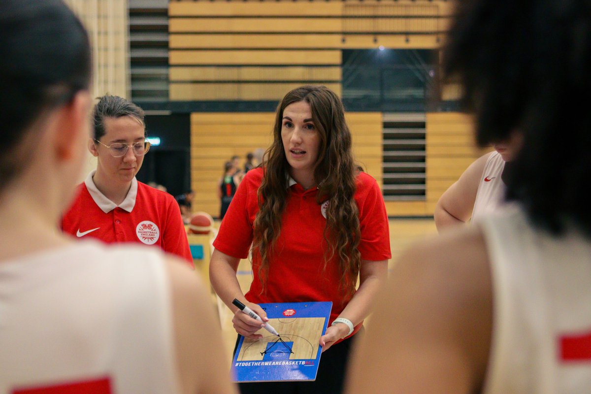 ScanlonCoach's tweet image. Stepped into the Head Coach role and it’s been super successful, undefeated in the Copenhagen invitational! 🤍🏀❤️