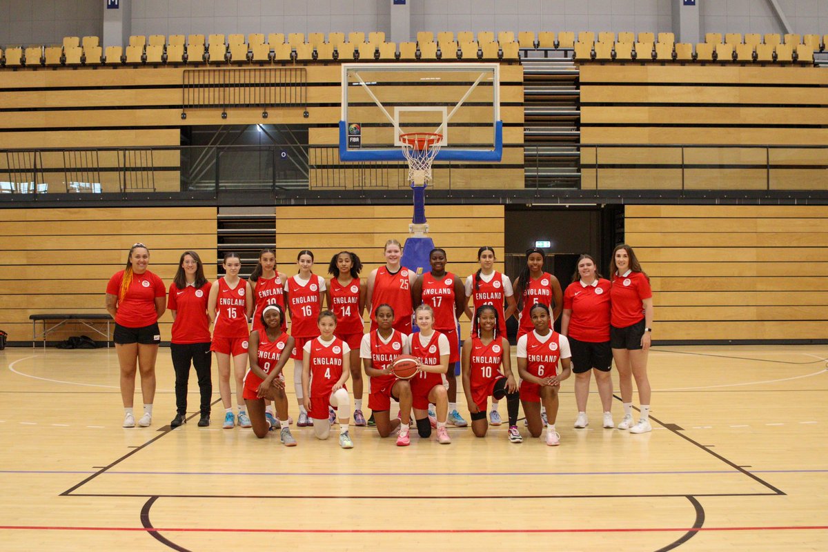 ScanlonCoach's tweet image. Stepped into the Head Coach role and it’s been super successful, undefeated in the Copenhagen invitational! 🤍🏀❤️