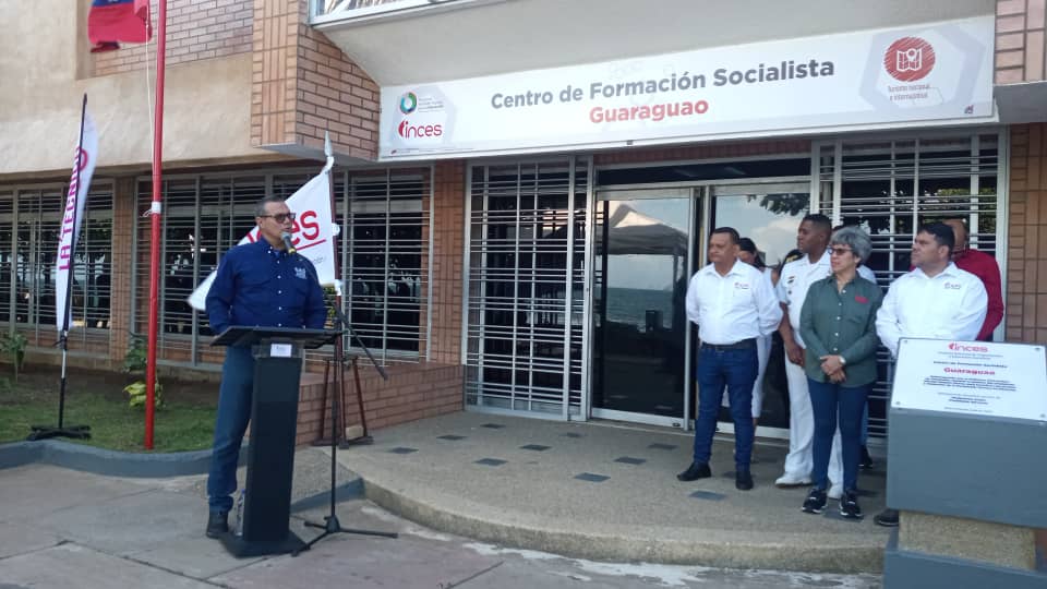#LoDijo | Viceministro Asdrúbal Rincones: "El Inces ha trabajado junto a la comunidad y las fuerzas vivas del Estado para ofrecer instalaciones impecables para la participación práctica y teórica de los estudiantes que vienen a hacer vida en estos espacios tan hermosos”; esto a