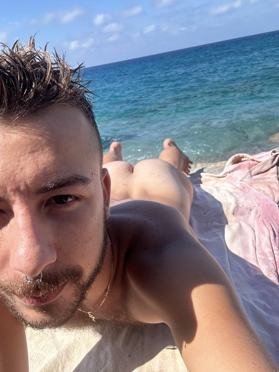 _kappeeee_'s tweet photo. Moxxarelline o cocco bello? https://t.co/Z9qJr2aevM