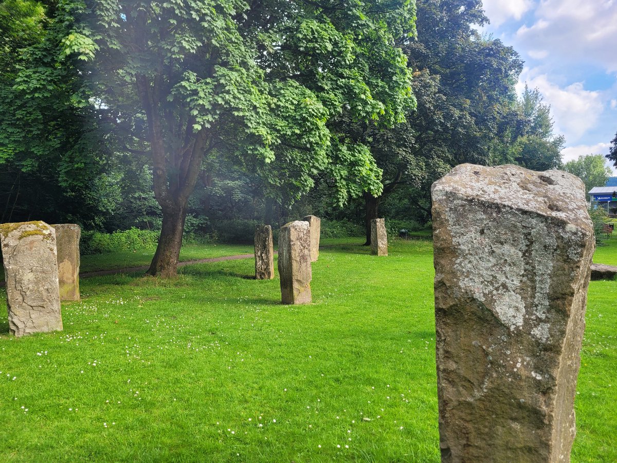QueenofBloranj's tweet photo. Celebrations at home, a run up the usual  hill, and a race to the stones (but not THOSE ones). Not a bad Thursday 🙂
🎧 @stereolabgroop : Refried Ectoplasm ( Switched On, vol 2)
@runningpunks
@WeAreRunThings #RunATWorld https://t.co/eWahsowbX5