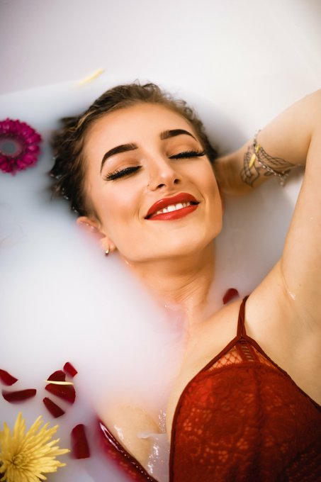 like this if you have a crush on me, I wanna see something 🙂&zwj; https://t.co/sIxSWXNWV6<a href="/tag/dwts"class="tags"><span>#dwts</span></a><a href="/tag/sports"class="tags"><span>#sports</span></a><a href="/tag/horror"class="tags"><span>#horror</span></a><a href="/tag/football"class="tags"><span>#football</span></a><a href="/tag/explore"class="tags"><span>#explore</span></a><a href="/tag/christmas"class="tags"><span>#christmas</span></a>