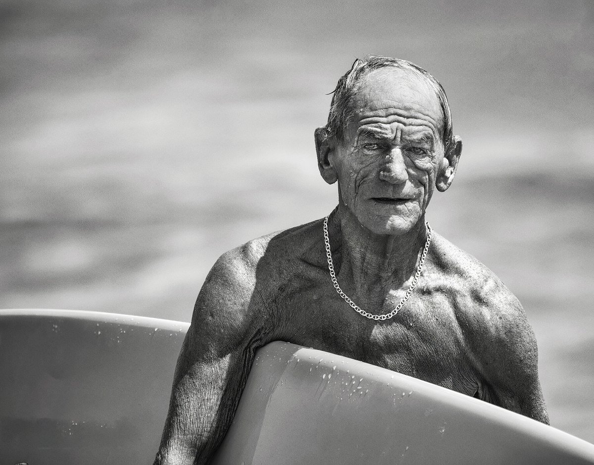 @VisualsbySauter Hi, Cameron.  Black &amp; White