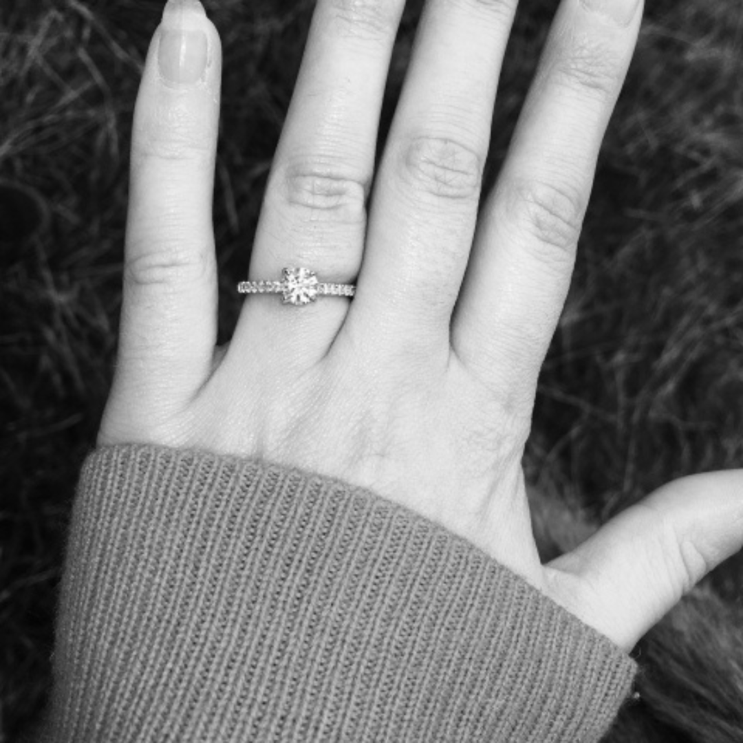 PriceScopeInc's tweet image. This week for #ThrowbackThursday we are featuring a
@Whiteflash A CUT ABOVE® Petite Diamond Ring With a Cathedral Setting by PriceScope Member, Tillyrose back in 2015.  

👉🏼 View More Images (FREE) - pricescope.com/community/thre…

#tbt #cathedralsetting #ring #whiteflash