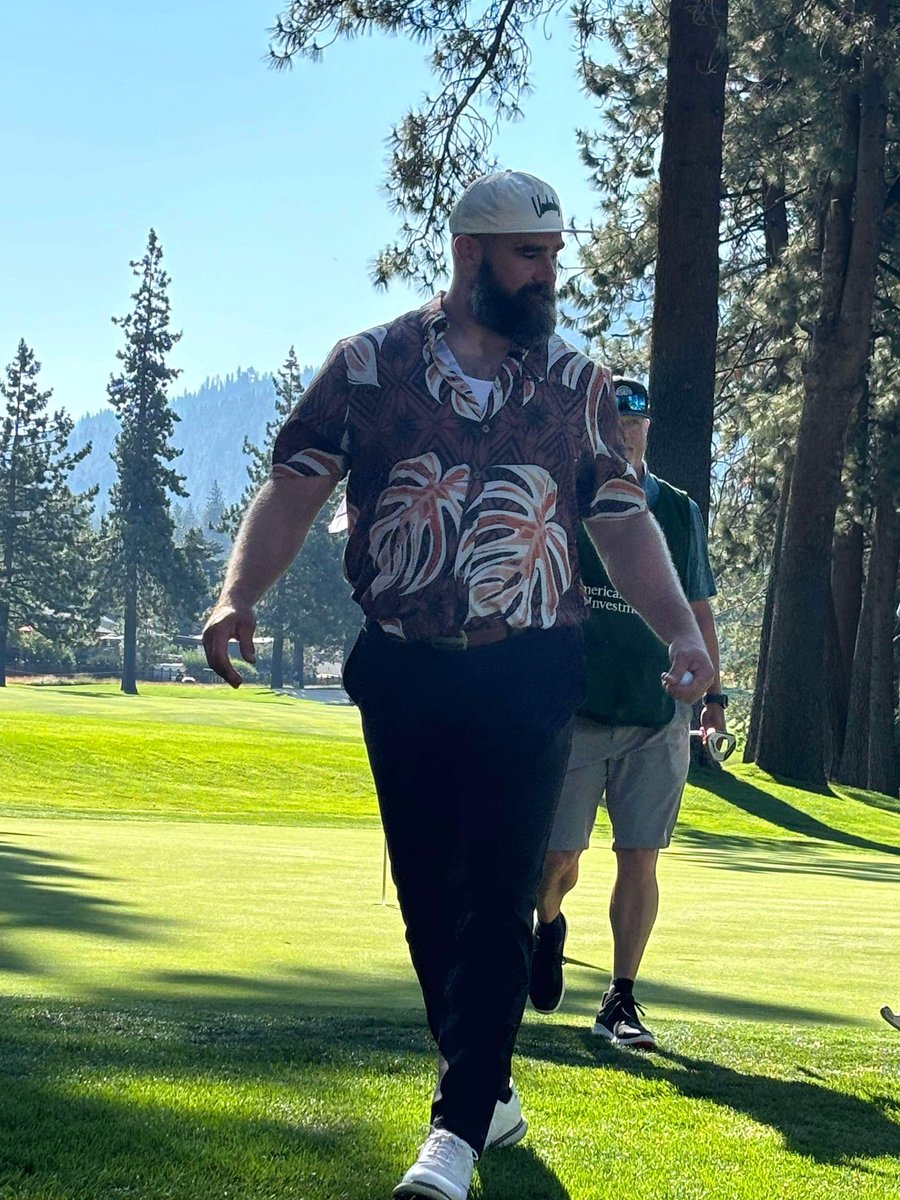 Ariel Roblin tweet media