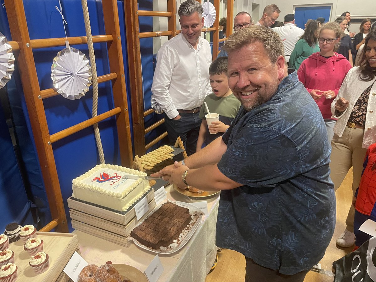 BirkdalePrep's tweet image. Tonight, we celebrated our P4 leavers with a fantastic BBQ party. 

A huge thank you to FoBs for organising such a wonderful event for our pupils. 

We wish all of our P4s the best of luck in their future endeavours🌟! #P4Leavers #BBQParty #FoBs