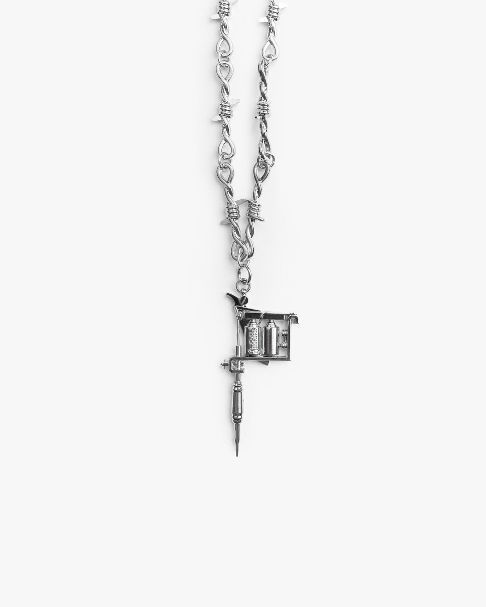 20” Tattoo Machine Pendant Barbwire Necklace.

$85 + Shipping

Available at indelible.live