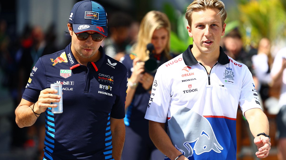 RacingTeamMx's tweet photo. Me voy a adelantar a las publicaciones de los medios Británicos y de otras partes sobre el Test de Lawson en Silverstone con el RB20 😅

Diario el Patito Feliz
"Horner y Marko encantados con el Ritmo de Lawson"

Diario Cielo Deportes
"Aumenta la presión de Checo por el gran rendimiento de Lawson en Test con el RB20"

Diario Sacachispas
"Ritmo descomunal de Lawson pone en duda el futuro de Checo"

Diario Mentolatum Rayo
"Lawson al nivel de Max y Hasta Toto ya lo quiere Firmar"

Ya lo verán  😅😅😅
#F1