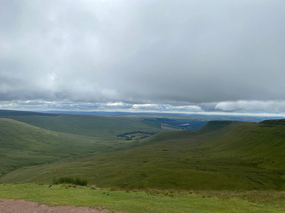 RCTCYP's tweet photo. Huge well done to everyone who participated in the @WeAreBarod #recoverywalk up @penyfan from our RCT team and Employability teams!! https://t.co/FSIQahXGN3