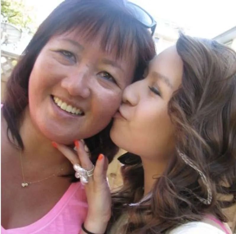 Parents_Talk's tweet photo. What Parents Need to Know about Cyberabuse and Sextortion 

@c_todd of @atoddlegacy shares her lived experience &amp; advice for #parents with @liannecastelino

https://t.co/Mu7u0NF9un 

#parenting #parentingtips #cyberabuse #sextortion https://t.co/zacMNKXQAH