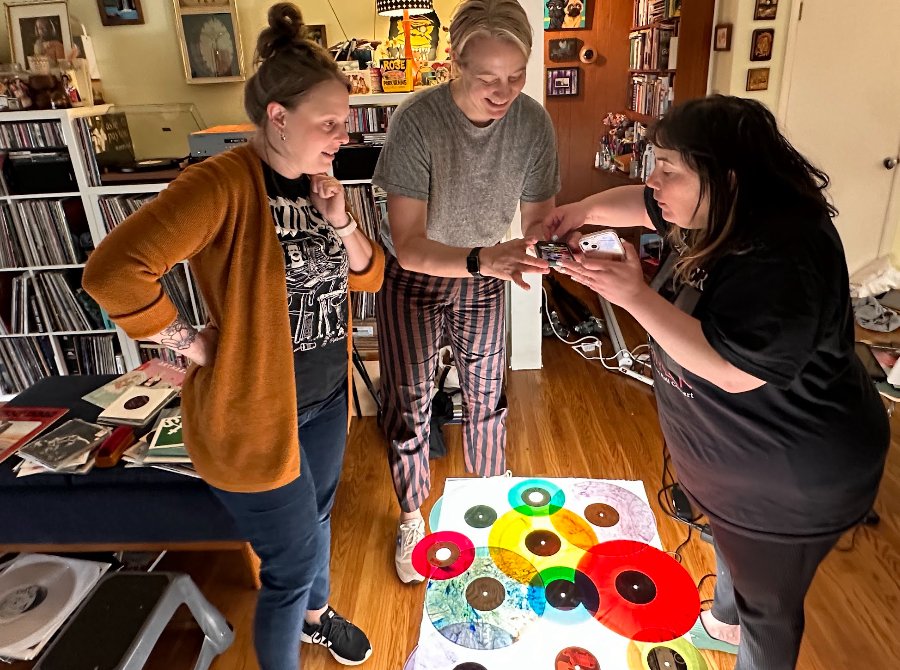 lindsayschwarz's tweet photo. We got the July cover of @NatureNeuro! What a dream, a career highlight for sure. Especially because I got to create it with the coolest friends who took my half-baked idea and made it art. Original paper here: https://t.co/sNXgxgGyye https://t.co/XDCK55OCTc