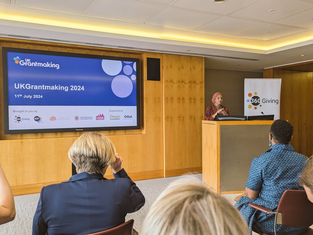 Great to be with our partners at <a href="/360Giving/">360Giving</a> for the launch of UK Grantmaking at CCLA tonight - hearing from <a href="/irfan_fozia/">Fozia Irfan</a> about the importance of this collaborative approach to open grants data - "transforming philanthropy starts with data" - check out ukgrantmaking.org