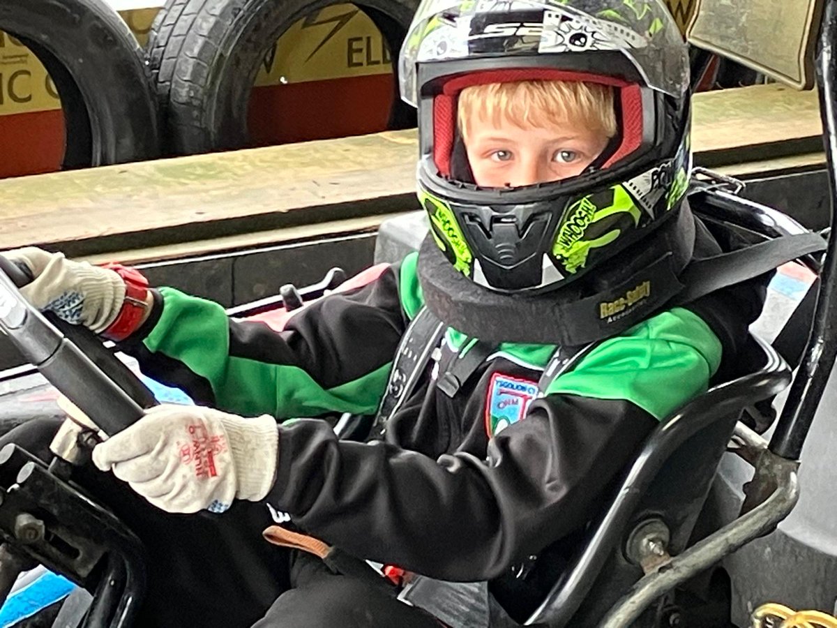 Yn barod i rasio 🏎
Ready to race🏁 #pontiobt #llangrannog2024