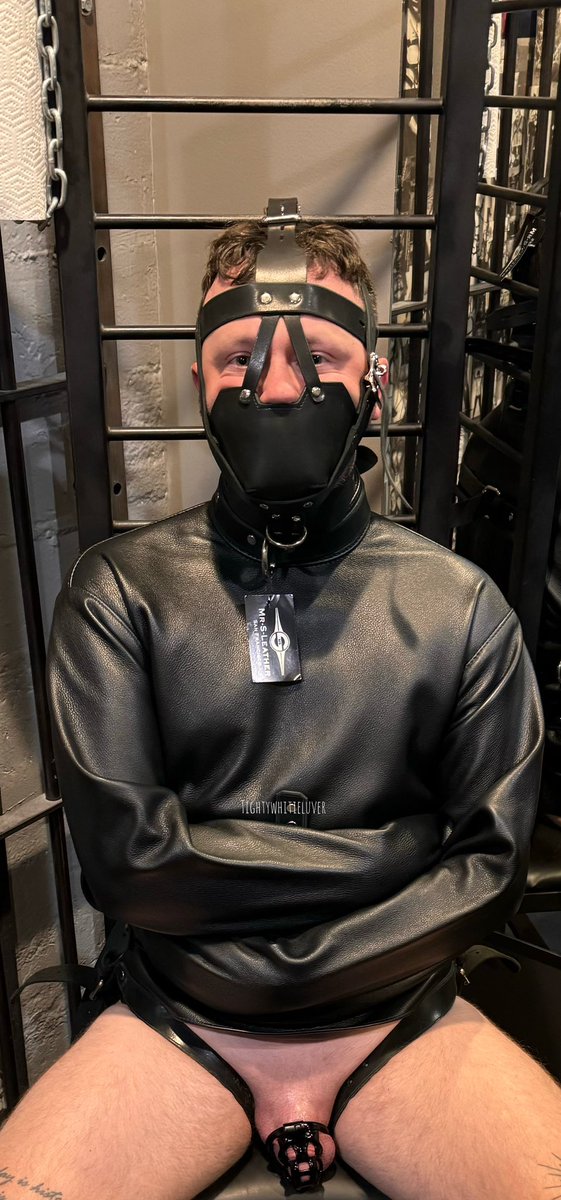 Tightywhitieluv's tweet photo. First (and definitely not last) trip to @MrSLeather was amazing! Have so many things to buy when I get home from my trip 😈
#bondage #tiedguy #boundguy #boundandgagged https://t.co/SxMWtJwGfj