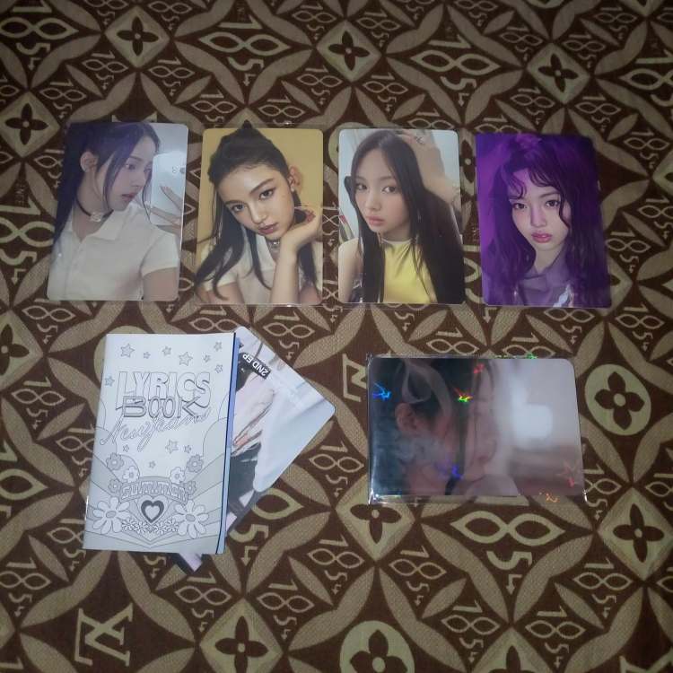 saikikooffee's tweet photo. helping a friend! 💌

⭐️: wts lfb ⋆✶

✶ enhypen pc 
✶ newjeans pc 
✶ 2p collbook 
✶ 1p collbooks

check alt for more details and dm @k_oonushun if you want to avail! 🩷 https://t.co/F1PgZK37TS