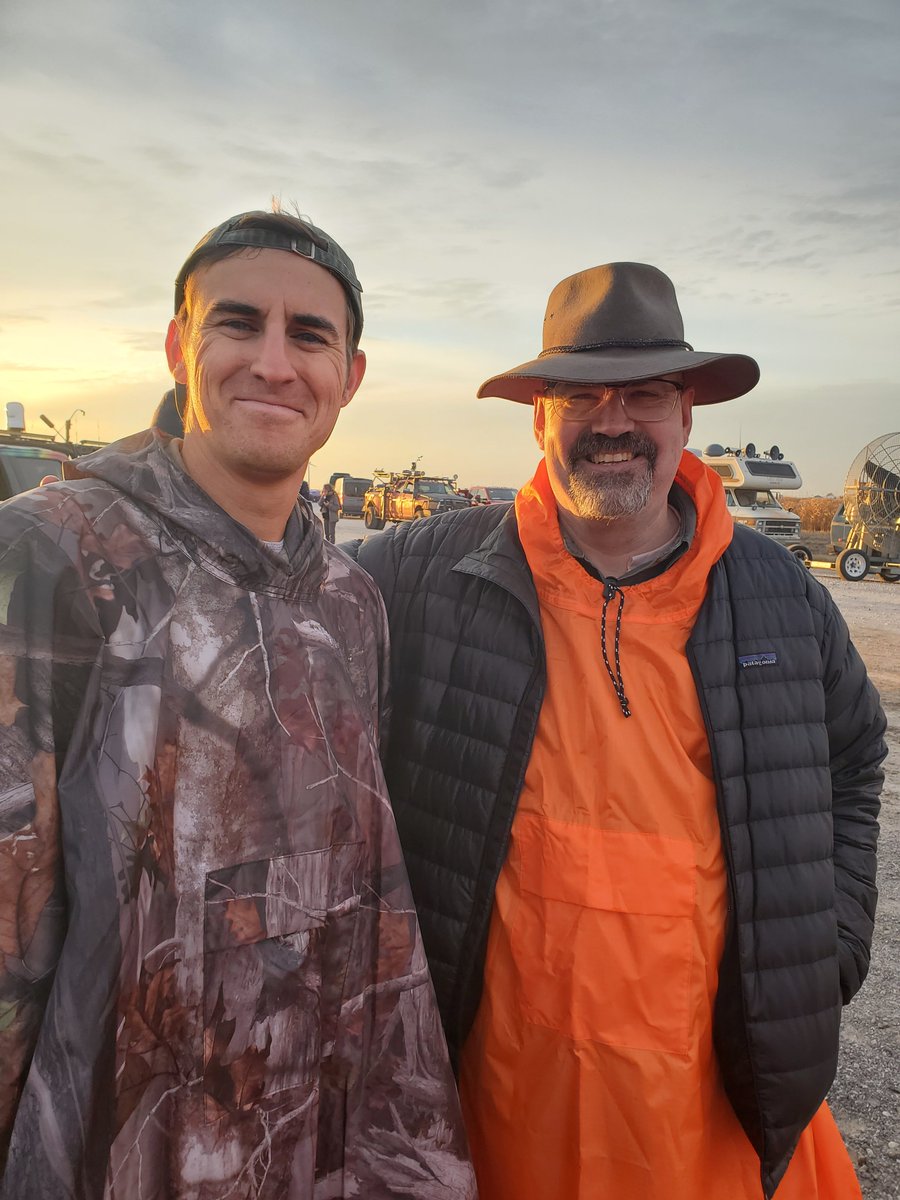 TuneConner's tweet photo. Of all the awesome folks I met during my time on set for Twisters, this guy was my absolute favorite person to chat with!
 
This is Mr. Ben Snow, he is the VFX Supervisor for the film, and the one who was in charge of making the Tornadoes! 
So many amazing stories from this guy! https://t.co/6gj4EUhJlL