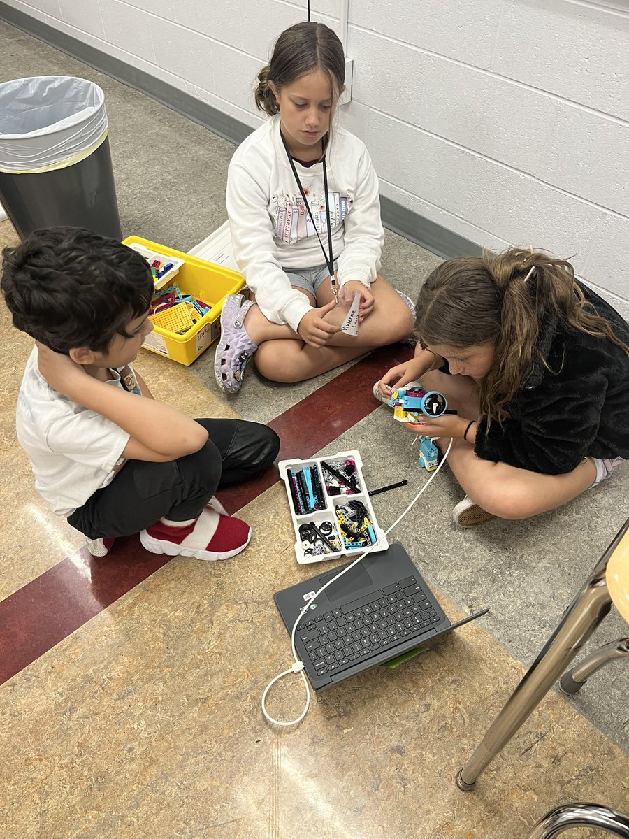 Mrs. Raugh tweet media