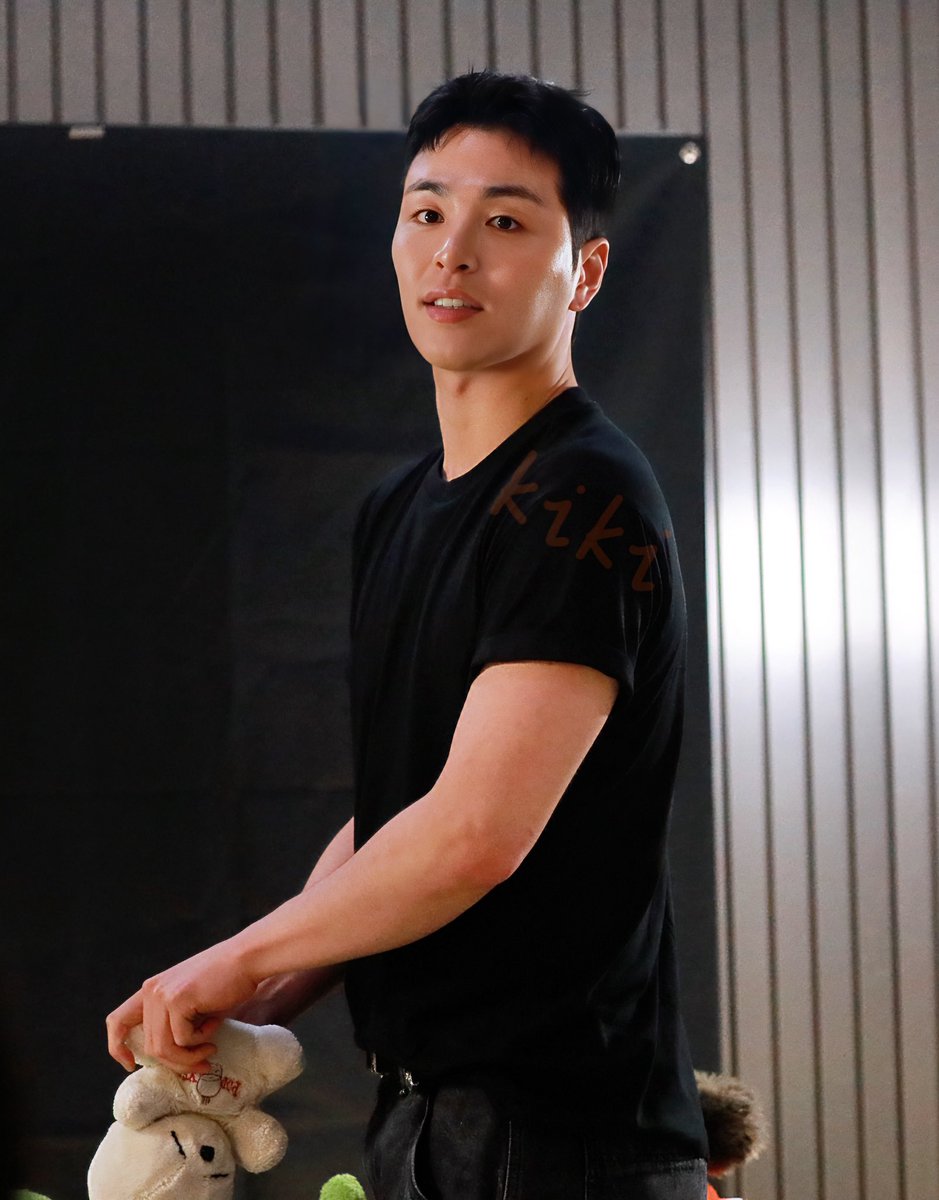 멋과 귀여움을 다 가졌잖아요…..
#JU_NE #JUNHOE 
#iKON #아이콘 
#ジュネ
@JUNE_GOZARU_JP
