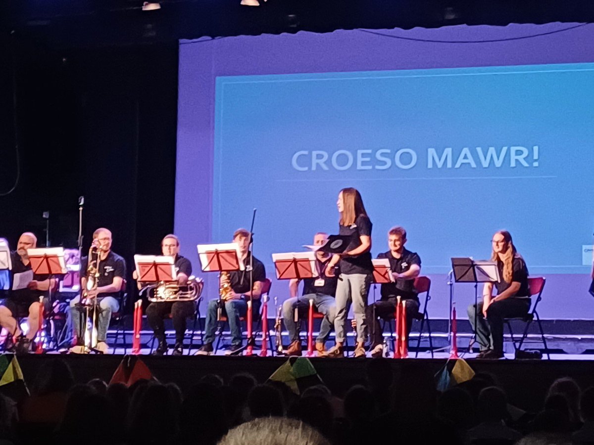 Holtonprimary's tweet photo. Anhygoel. Year 4 you did us proud in the Memo today and we had fun. Looking forward to this evening 🎶.
#HPSYr4       #HPSArts       #HPSCymraegCampus https://t.co/cAna2DqXis