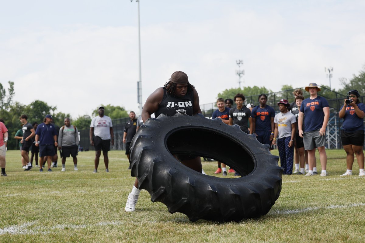 Congratulations to the Bears 2024 Nike 11On Champions <a href="/ElkGroveFB/">Elk Grove Football</a> 🏆and the 7 on 7 winners <a href="/CorsairsFB/">Carmel Football</a>. Now it's time for the ladies to ball out.🏈

#Nike11on 
#ThisIsHSFootball