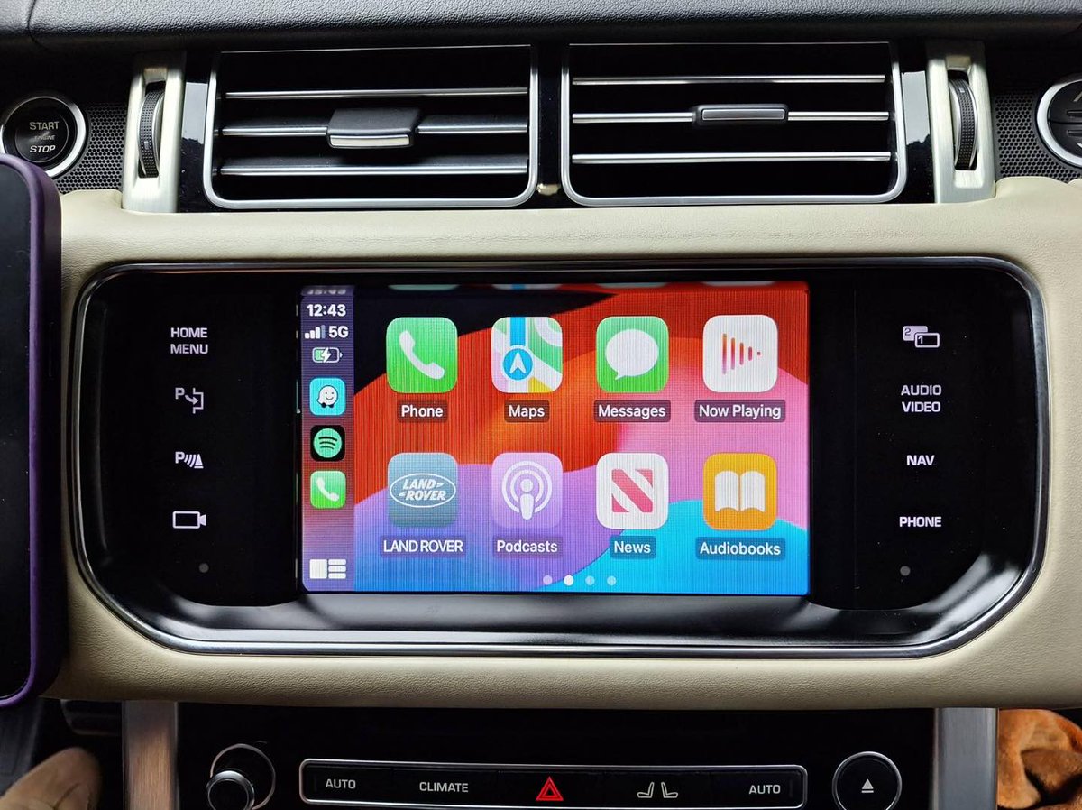 cheer_driving's tweet photo. Wireless CarPlay and Backup Camera Retrofit for the Range Rover l405
link: https://t.co/ZadlnoC6ZI

#cheerdriving #RangeRover #rangeroverl405 #l405 #rangeroverlife #rangeroverowners https://t.co/iuEVgrnAUp