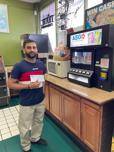ASGPullTabs's tweet photo. New Philadelphia Food Mart won our May "Something For Everyone" contest and received a $500 check from All-Star Gaming!

Customers were entered if their ticket dispensers had all slots full with different tickets. Thanks to Rohan Patel and his team! https://t.co/SKXZcj0RIm