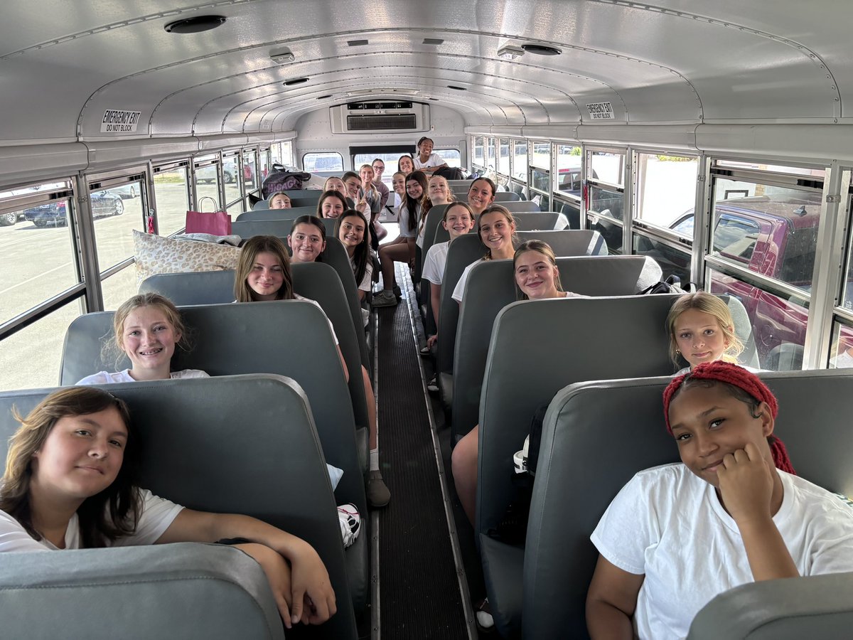 RiverdaleVB's tweet photo. We are off to Belmont Camp!! Ready to continue to get better every day! ❤️💛🏐 @RiverdaleHighTN @RHS_SID https://t.co/aPx3thNmLy