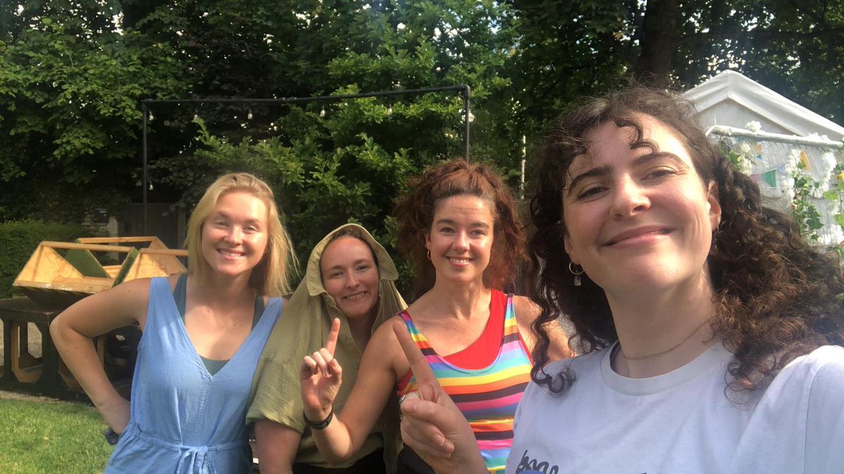 "Are you sure that we are awake? It seems to me that yet we sleep, we dream"

Team Midsummer kicked off their UK Tour this week! Look at their glorious faces.

Catch them on the road > handlebards.com/tickets/
