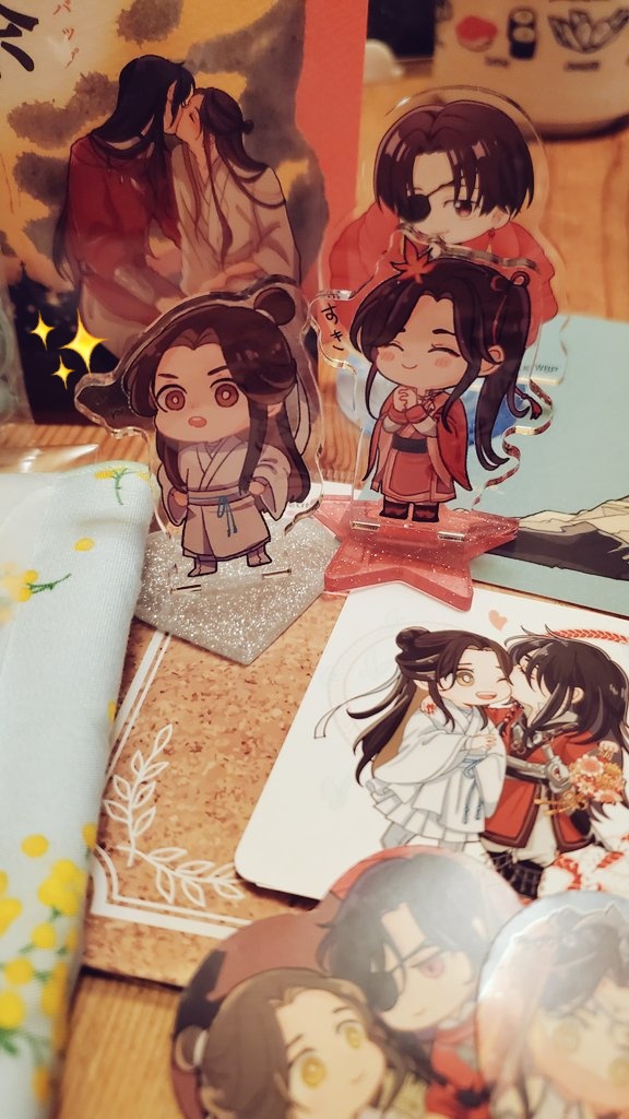 zeldacw's tweet photo. @ _warakite_  came to visit at AX2024 and brought so many wonderful gifts! Souvenirs from Japan, pretty cards and adorable standees made with her art! And even a Suou! I've always adored her art~so soft &amp; lovely~

So glad I got to meet you (*´▽`*)
Thank you again わら子さん♡ https://t.co/ckhQzY8RNU