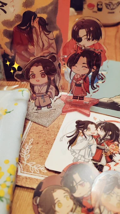 @ _warakite_  came to visit at AX2024 and brought so many wonderful gifts! Souvenirs from Japan, pretty cards and adorable standees made with her art! And even a Suou! I've always adored her art~so soft &amp; lovely~So glad I got to meet you (*'▽`*)Thank you again わら子さん 