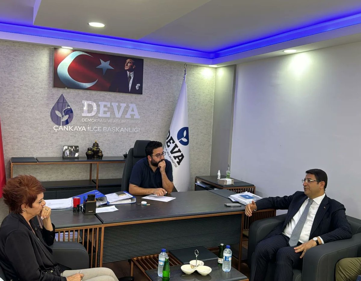 elcinguloren_'s tweet photo. Ankara Milletvekilimiz Sayın  @avidrissahin  ve @devaankaradaa yönetimiyle Çankaya İlçe Başkanımız @avsnnshn 'i ziyaret ettik.
Misafirperverlikleri için teşekkür ederiz. https://t.co/lEO29bBoJa
