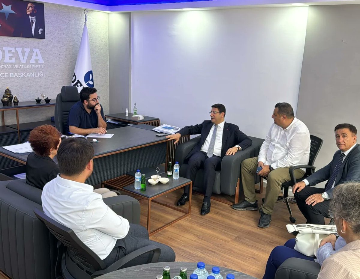 elcinguloren_'s tweet photo. Ankara Milletvekilimiz Sayın  @avidrissahin  ve @devaankaradaa yönetimiyle Çankaya İlçe Başkanımız @avsnnshn 'i ziyaret ettik.
Misafirperverlikleri için teşekkür ederiz. https://t.co/lEO29bBoJa