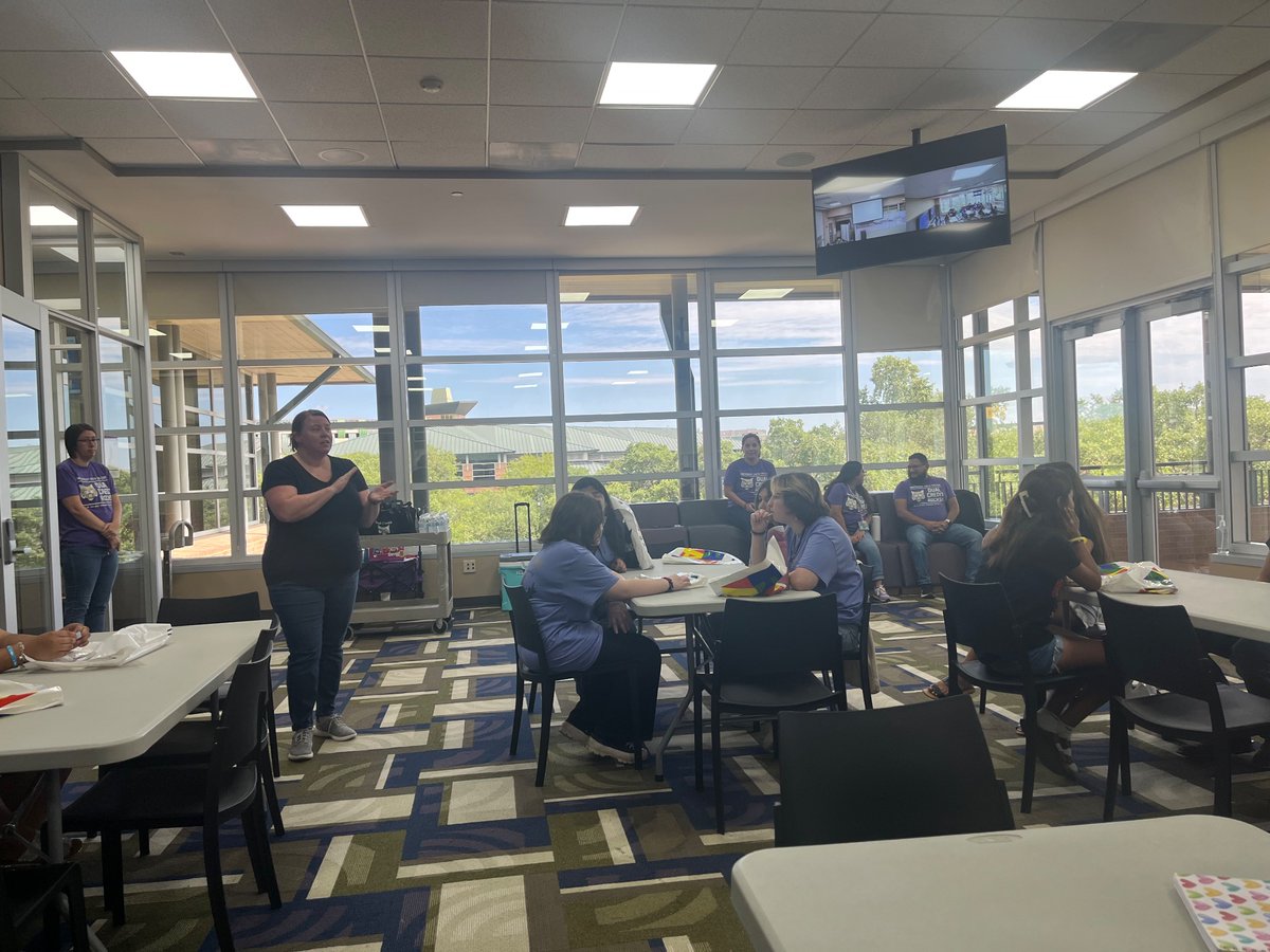 <a href="/AlamoColleges1/">Alamo Colleges District</a> welcomes students from <a href="/SeguinISD/">Seguin ISD</a> PTech programs <a href="/govista/">Northwest Vista College</a> thank you 🙏 for showcasing your college #summer bridge program #College ready <a href="/VamosVijil/">Veronica Vijil</a> <a href="/BiancaDuvall2/">Bianca Duvall</a>
