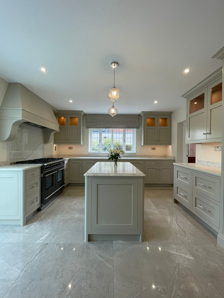 🏠✨ Boost Your Home's Resale Value with Smart Renovations 🛠️💸

Ready to elevate your living space and increase your home's market value? We're all about strategic renovations that blend everyday luxury with long-term investment.

#InvestInYourHome

instagram.com/p/C6s6GI6PgPP/…