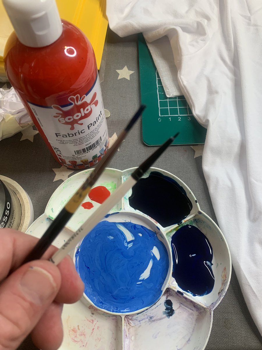 OFalafel's tweet photo. Got the fabric paints out again https://t.co/6Z0mmRoVg1