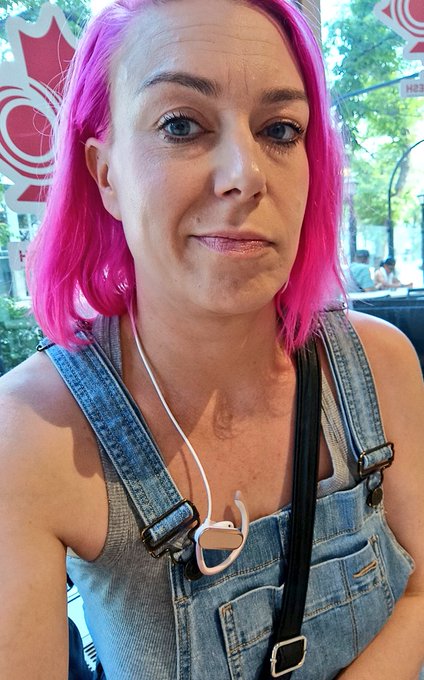 Riding the struggle bus hard right now. Getting motivated to sign on and get sexy is a challenge.  But