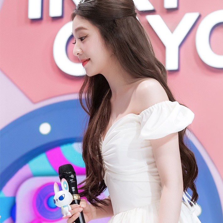 Marliyahliaaa's tweet photo. 🥺🤏🏻 #hunrene https://t.co/ydlJJZeAX1