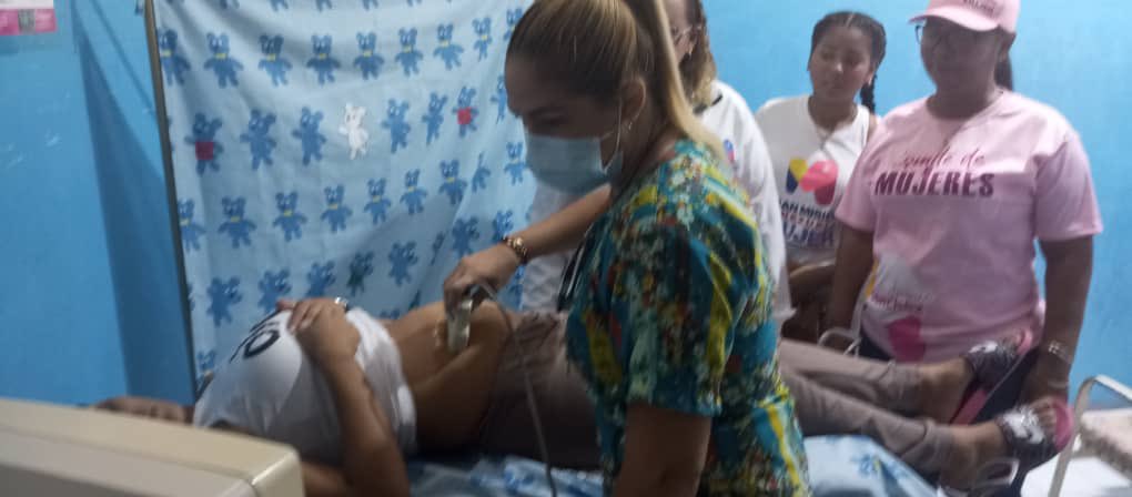 Hoy gracias al Presidente <a href="/NicolasMaduro/">Nicolás Maduro</a> realizamos una Jornada de Atención Integral para la Mujer de la Mano a nuestra <a href="/GMVMsucre/">GMVMSucre</a> en Miramar Parroquia Santa Inés Municipio Sucre,  Estado Sucre.