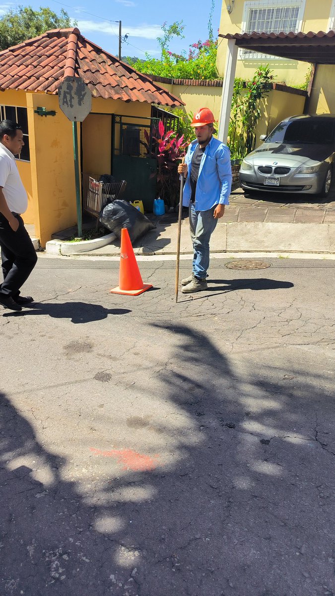 iecabezas's tweet photo. @ANDASV @RuAleman ACTUALIZACION, anoche vino una inspección a evaluar y ahora todo el equipo obrero está ya trabajando en la fuga. Muchas gracias por su pronta respuesta! https://t.co/uhz7Xh0flH