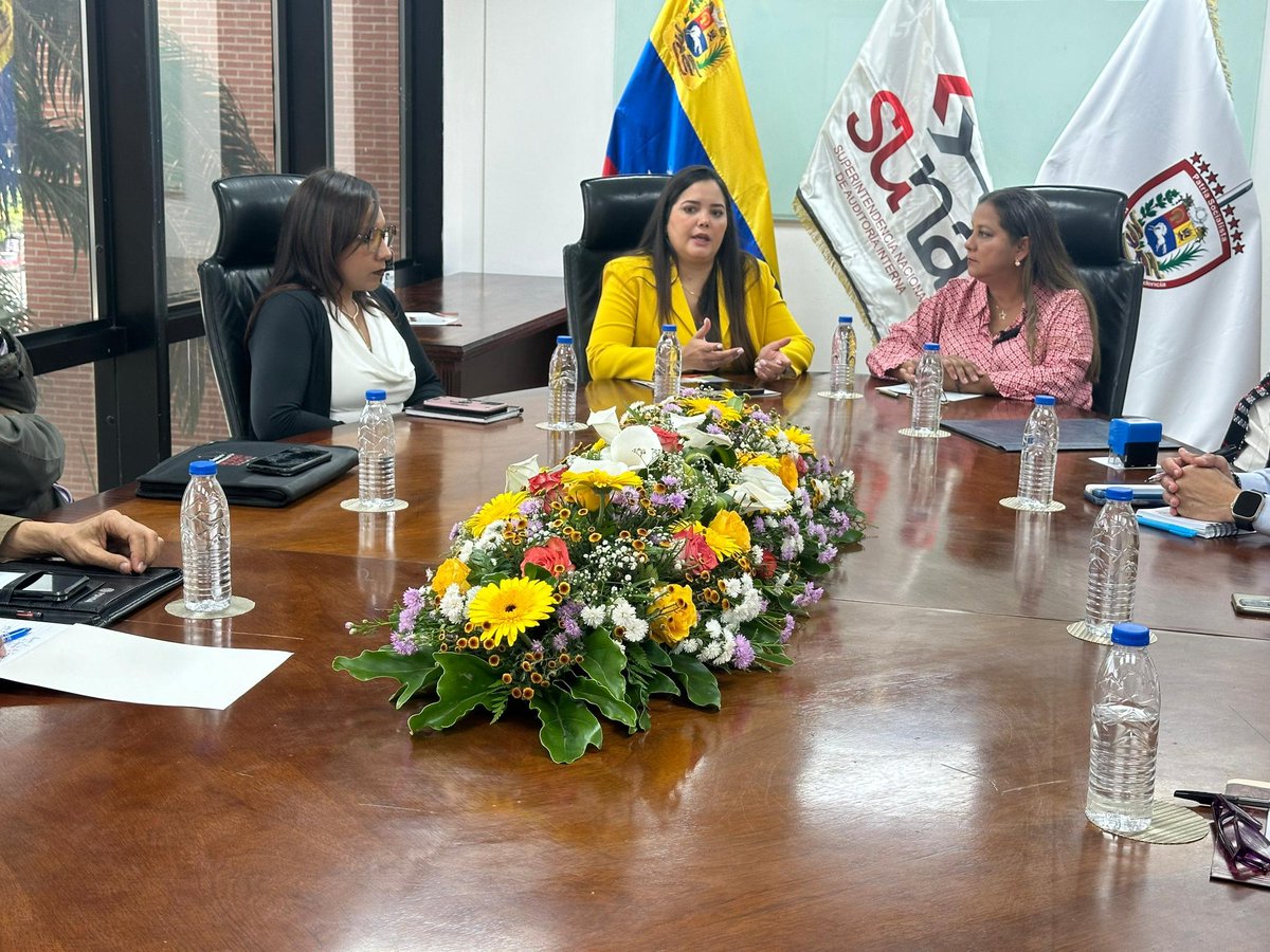 SUNAI_VZLA's tweet photo. #AHORA SUNAI y el Cuerpo Nacional Contra la Corrupción (CNCC) firman Convenio Marco de Cooperación Interinstitucional con vigencia de cinco años.
#KeLacreoLaPoesía
#11Jul
⬇️🧵 https://t.co/YI5leXUiyd