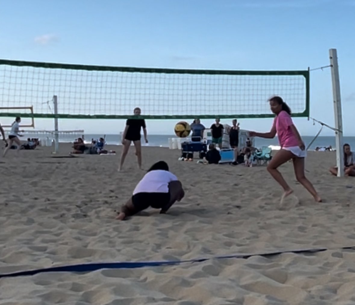 LexiBVolleyball's tweet photo. Back home and straight to the beach I went. Great work with my girl Maddie. Started off as teammates and became Best Friends! Gotta love sports!
#work #volleyball #beach #defense #recruit https://t.co/KIWCsf4BLJ