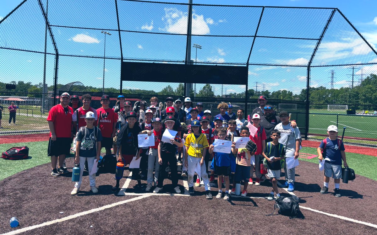 BarronBaseball_'s tweet photo. 🔔Barrons Baseball Camp Week 2🔔

‼️Great end to a hot week on the turf ‼️

#BarronsBaseball #WeAreBarrons #RingTheBelll #FutureBarrons @BarronsSports https://t.co/10sLWgK5TV