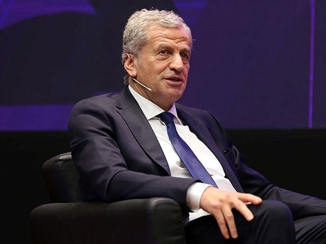 UEFA, Servet Yardımcı'yı aradı ve TFF seçimlerinden çekilmesi ile istifa nedenini sordu. Yardımcı, 14 Temmuz tarihinde Berlin'e gidecek ve UEFA yetkililerine yaşananları anlatacak. (Yağız Sabuncuoğlu)