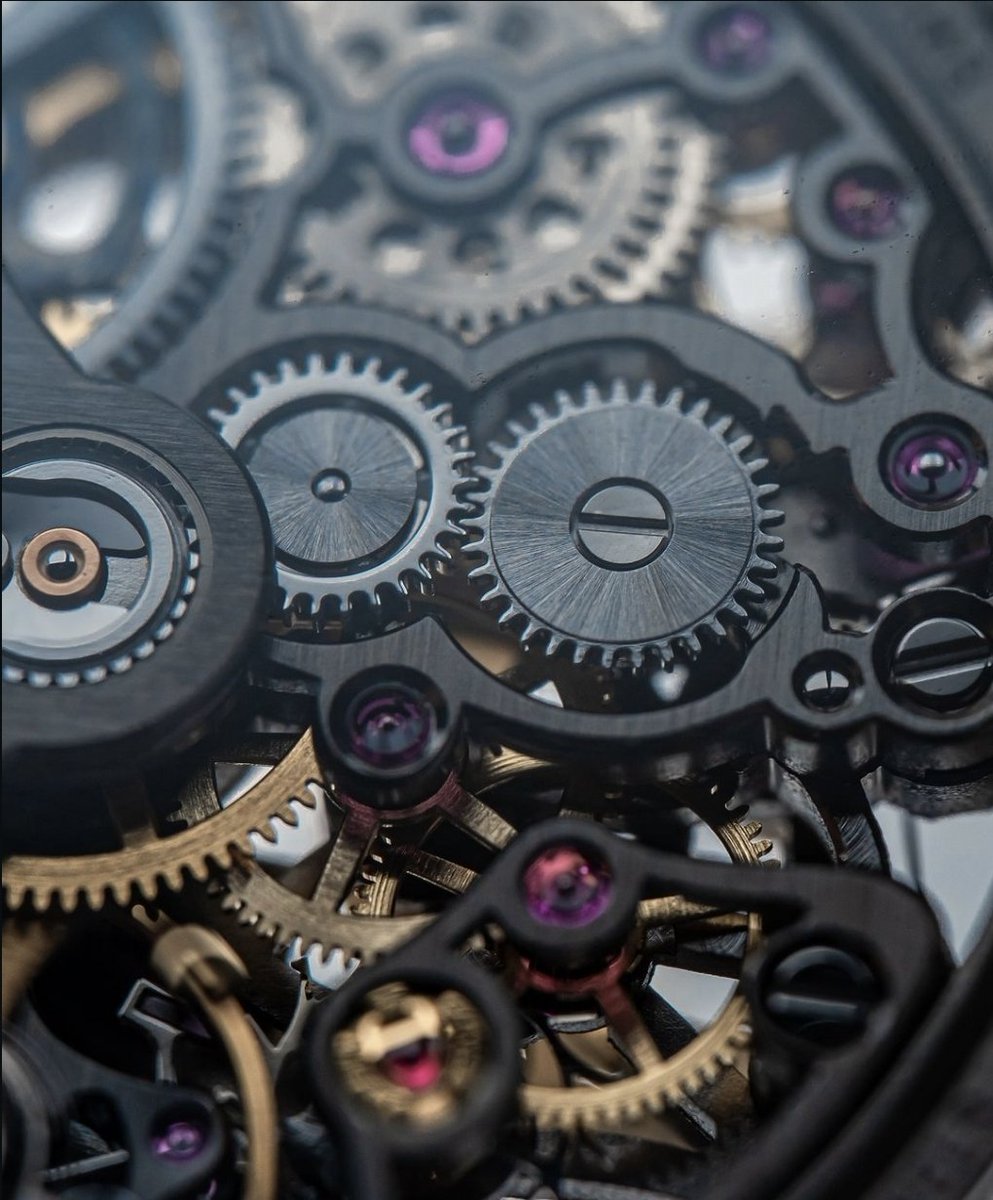 GlobalWatchClub's tweet photo. Vacheron Constantin Overseas Skeletonized Perpetual Calendar 

What emoji would you use to describe this watch? https://t.co/q9lqa0Lpc2