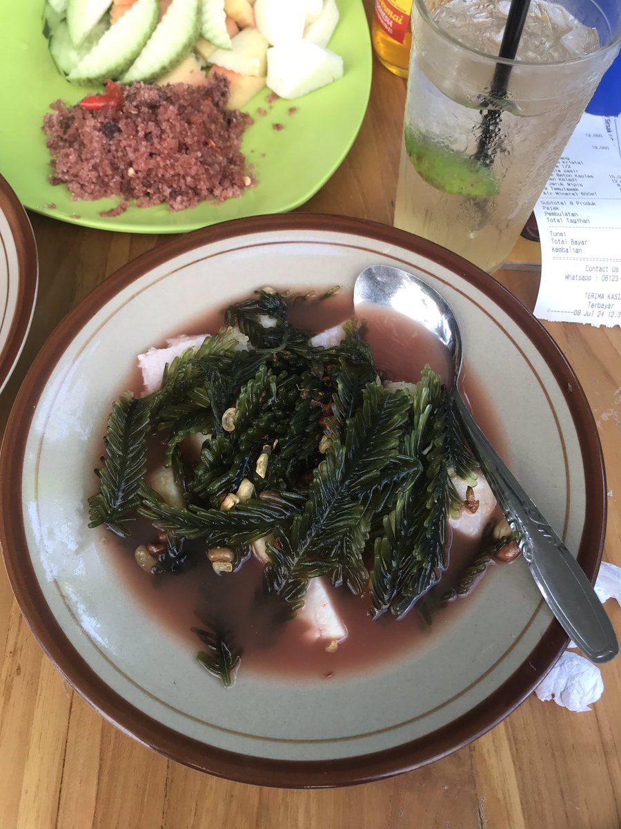 sumerta61479849's tweet photo. Ayy aku lagi makan rujak misalnya 🤍 https://t.co/PWe34pvsak