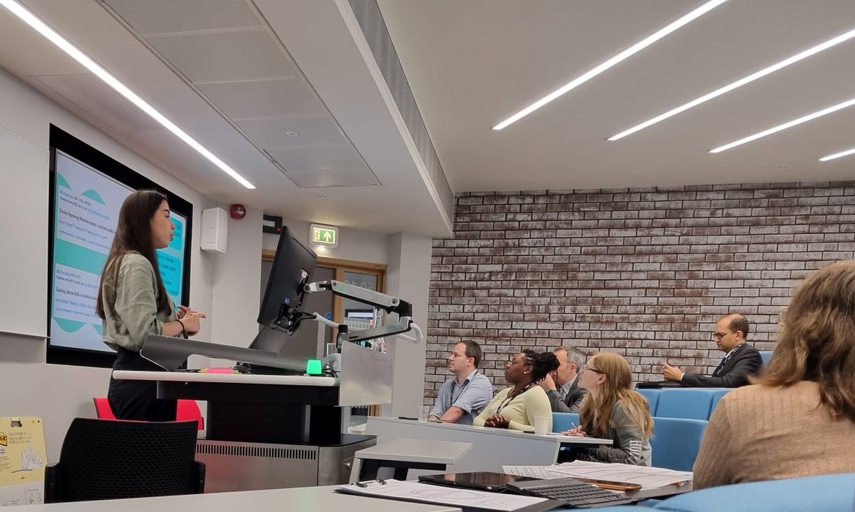 This morning, Ciara told us about her Referrals Bingo project, helping students better understand how to refer patients to colleagues 🗣️