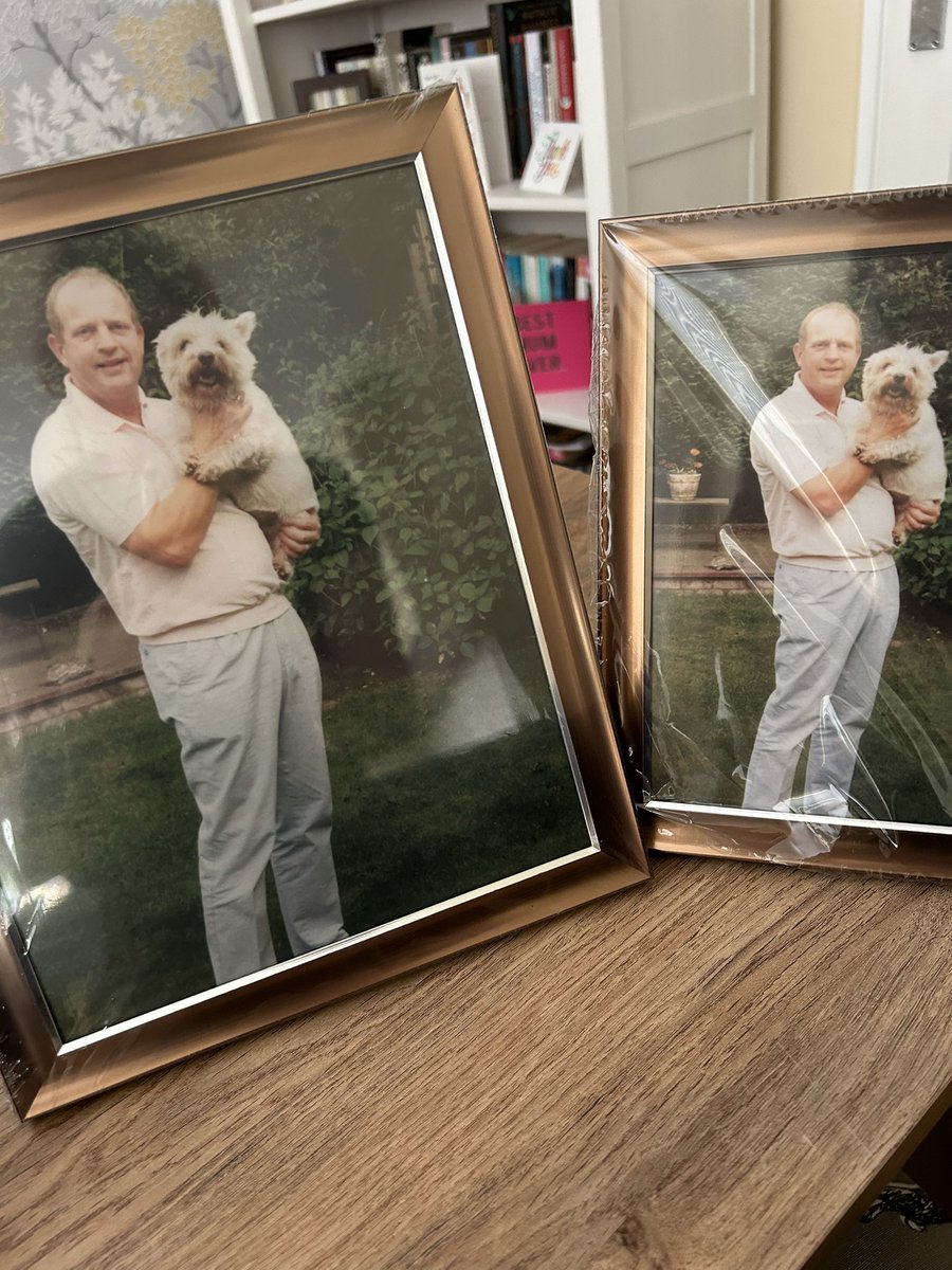 Claire Smith tweet media