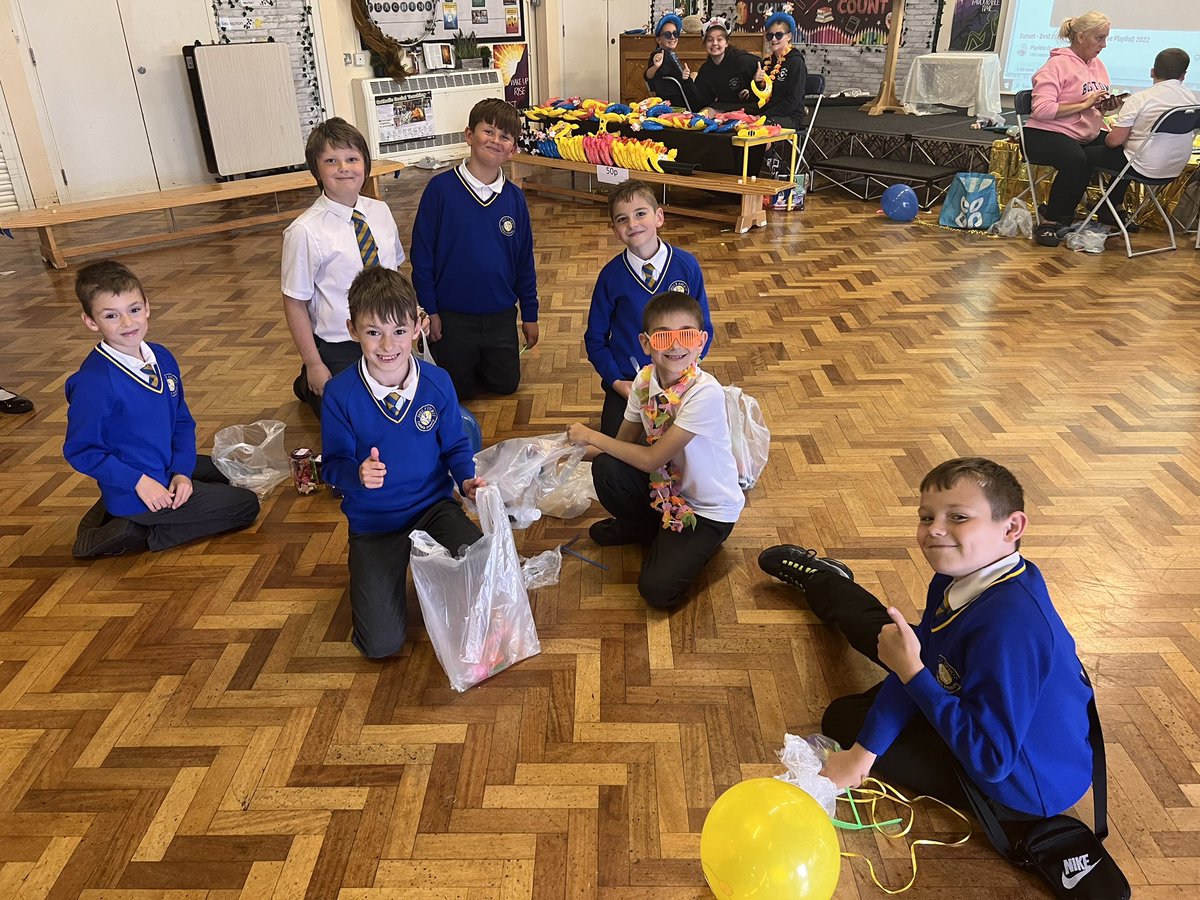 HolySpiritWA9's tweet photo. Thank you to all of our #HolySpiritTeam and #Year6 for helping run our Summer fayre today! We had a wonderful time! 🕊️😀 https://t.co/67K37CuUcI