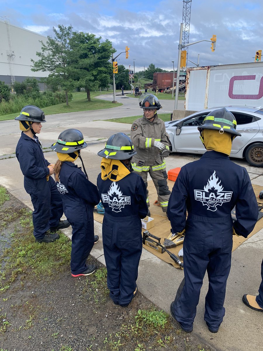 miltonpffa3168's tweet photo. Day Two at @blazefireacademy 🔥
Local 3168 members at this year’s Auto Extrication Station!! 💪🏼
#MiltonFirefighters #Local3168 #FireService #Community #BeBrave #BeConfident #AutoExtrication https://t.co/M4pAdolOmu